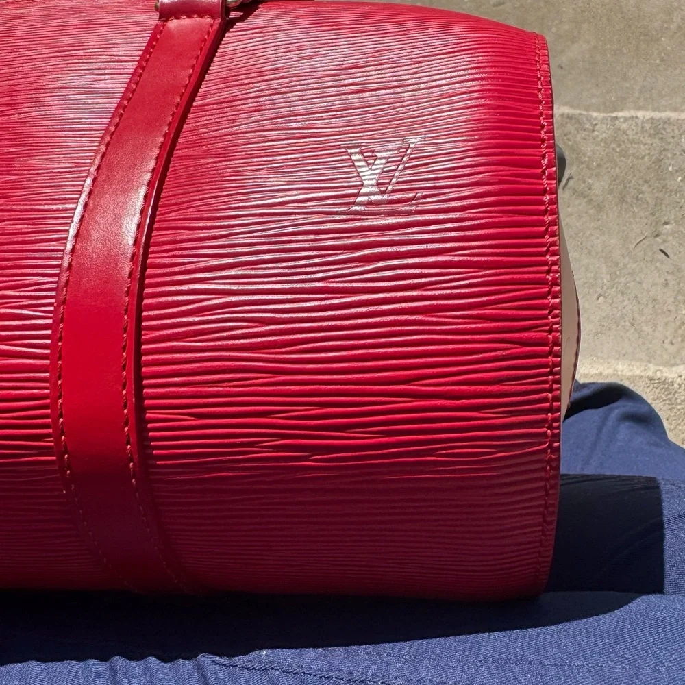 Louis Vuitton Cherry Red Epi Souflet Leather Shoulder Bag - Picture 8 of 16